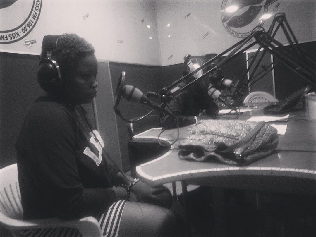 sandra_arts88's tweet photo. #DohsaneYdeMediaTourBandFm
Notre passage sur Kiss fm le 31/05/17 A l'émission Horizon jeune 
📻🔥🔥🔥 La tournée continue https://t.co/ZS9CzO0QVo