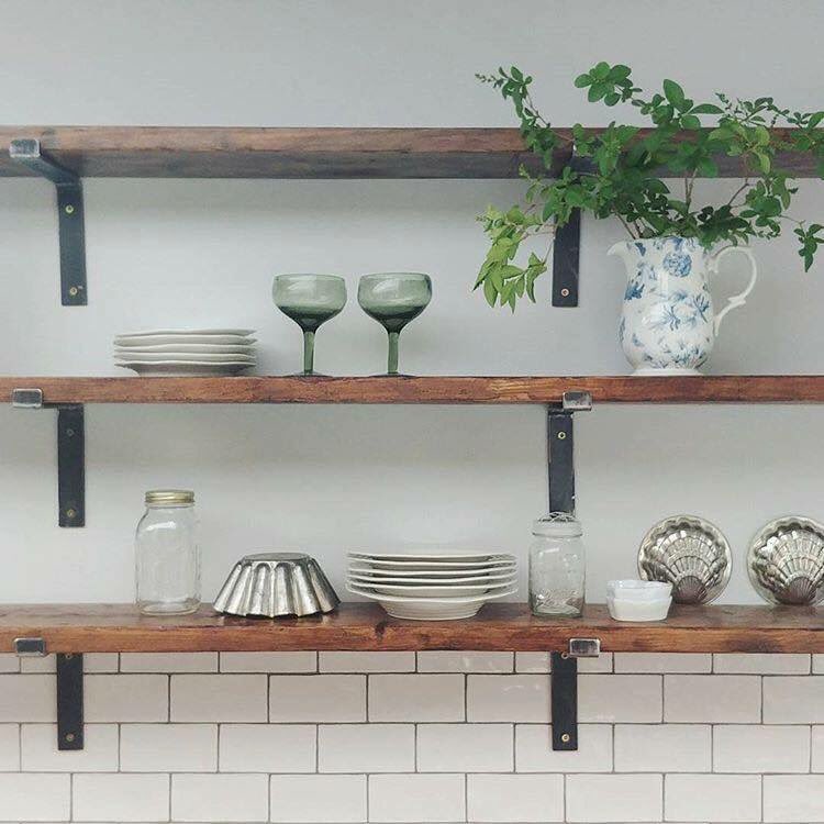 Fabulous customer images from <a href="/SimplyTheNest/">Simply The Nest</a> showing our Brick Blanco tiles in her amazing kitchen #interiordesign tileflair.co.uk/product/150x75…