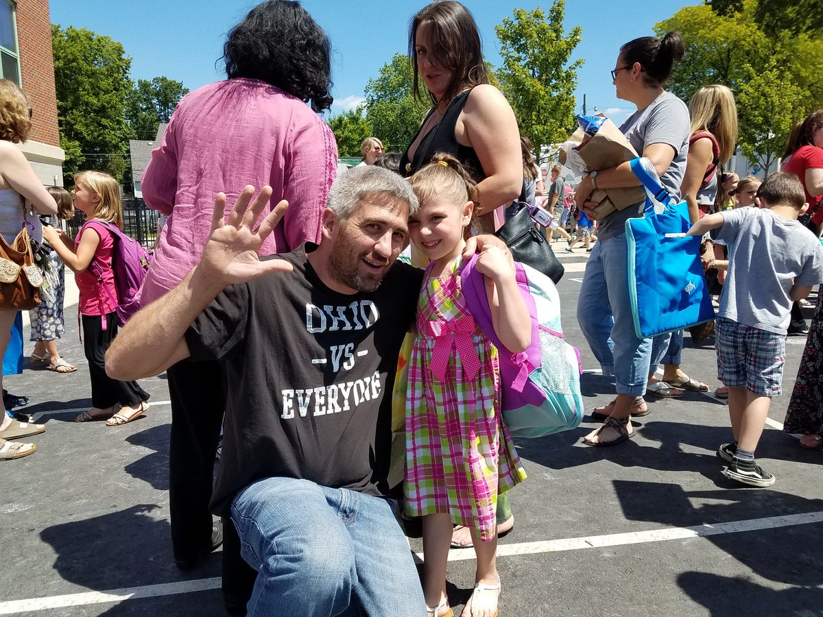 ColsCitySchools's tweet photo. #LastDayCCS at Clinton Elementary School. https://t.co/s8kXN9BaxY