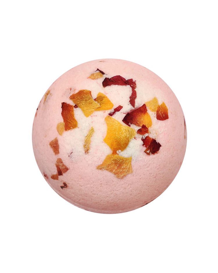 Shop_Naturally's tweet image. FLOWER BOMB 🌸 Enjoy the sweet scent of fresh roses, all-natural Jojoba Oil &amp;amp; leave your skin hydrated for the summer naturallybatel.com/shop/new-flowe…