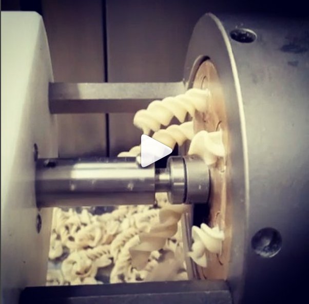 0x100gluten's tweet photo. Mira com surt la nostra pròpia pasta fresca #glutenfree. https://t.co/OXhN6YE3gs #espirals #petitsplaers @celiacscat @CeliacsO @celiacsjoves https://t.co/Rykm7ROX8r