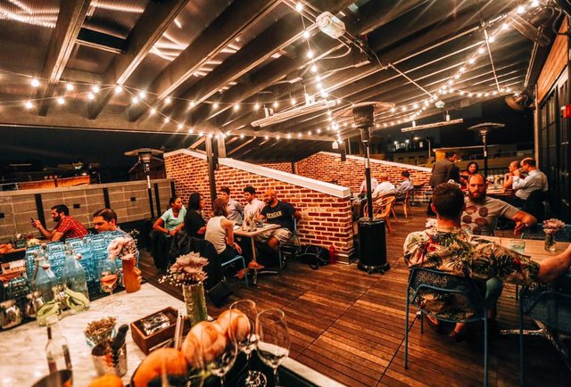 TheAspenAptsDC's tweet photo. Looking for some fun rooftop bars? Check out #DNVRooftop,  @JDVHotels The Liaison, @BarDecoDC  &amp; #ColumbiaRoom all less than a mile from us! https://t.co/oTurcRyAU1