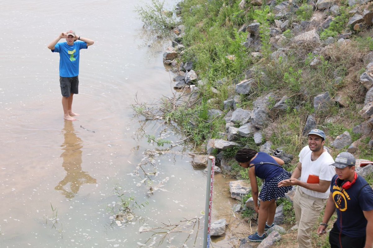 HLuceFdn's tweet photo. 10 @Beloit_College students studied geography & culture in the Yellow River basin of China as part of a course supported by #LIASEprogram https://t.co/BScs789obM