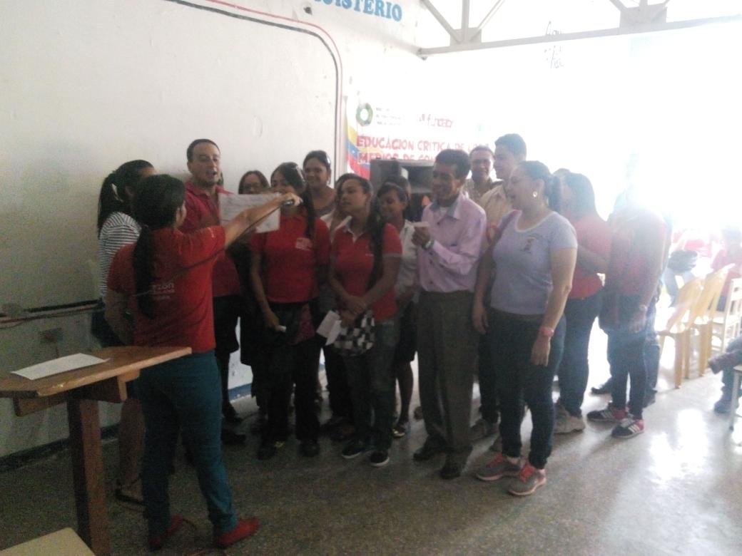 CbitApure's tweet photo. #Ahora Disertación Oral de resultado de Mesa de Trabajo #Nro5 "Embajadores de la Paz" @Rafaelsimonchac @isleyita @cesarmirabal28 https://t.co/ZvsHzYt6Co