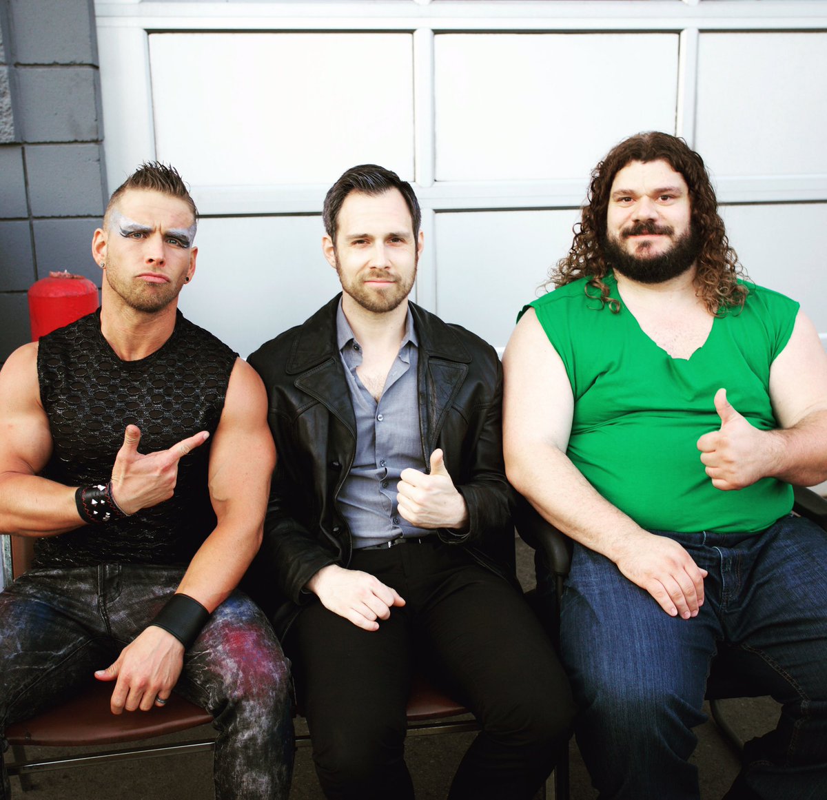 residuefilm's tweet image. @smacwrestling takes a much needed break from kicking butt with @residuefilm co-stars @JClaytonActor &amp;amp; @OnceABC @JasonBurkart #residuefilm