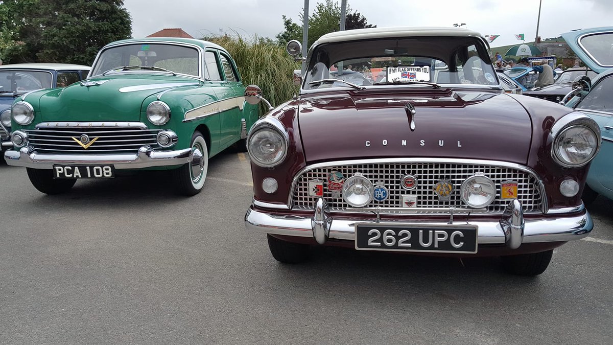 ClassicCarWkly's tweet photo. Big question time. Ford or Vauxhall? RT for the Consul, like for the Cresta! https://t.co/wiXNDzP0ni