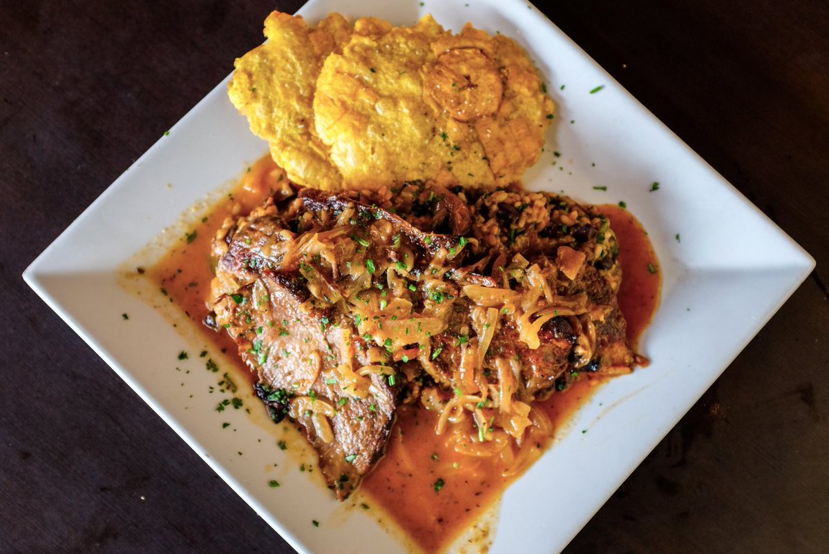 Eater's tweet photo. For the dining alone, Puerto Rico should be your next island getaway https://t.co/xOP7QHbfJe https://t.co/yRECNmfLQq