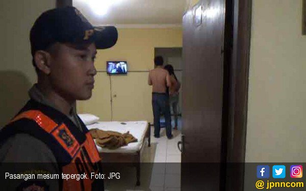 AtjehCyberCom's tweet photo. Yang Lain Sahur, Ini Malah Tepergok Selingkuh https://t.co/LscA04KRmU https://t.co/hZrU4JE380
