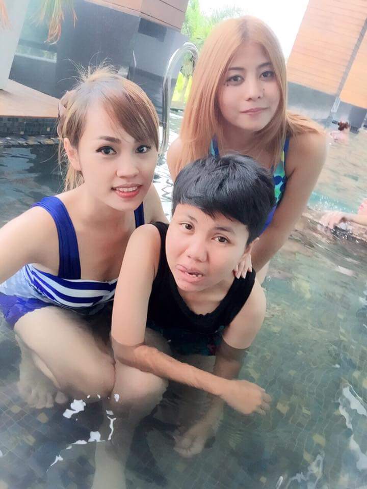 TengMoe's tweet photo. Hello https://t.co/Sfc7HSATho