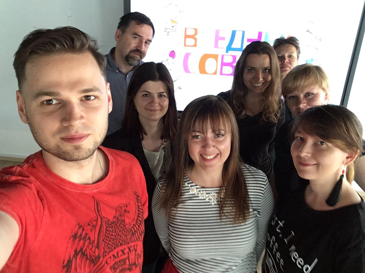 Piarisagency's tweet photo. Команда #PIARIS в Школе блогеров Медиаклуба МО! Людмила Зубова и Игорь Малинин прочитали лекции: https://t.co/IA0xk3AXES #блогеры #PR #шбмо https://t.co/Y1y6vtoqeQ