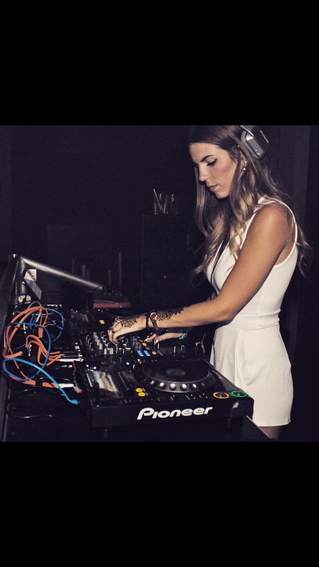 therondobar's tweet photo. DJ Alley Kay debuts this Friday for House at Home! A night of Chicago House and some Techno too! https://t.co/KKP5TmfjkF