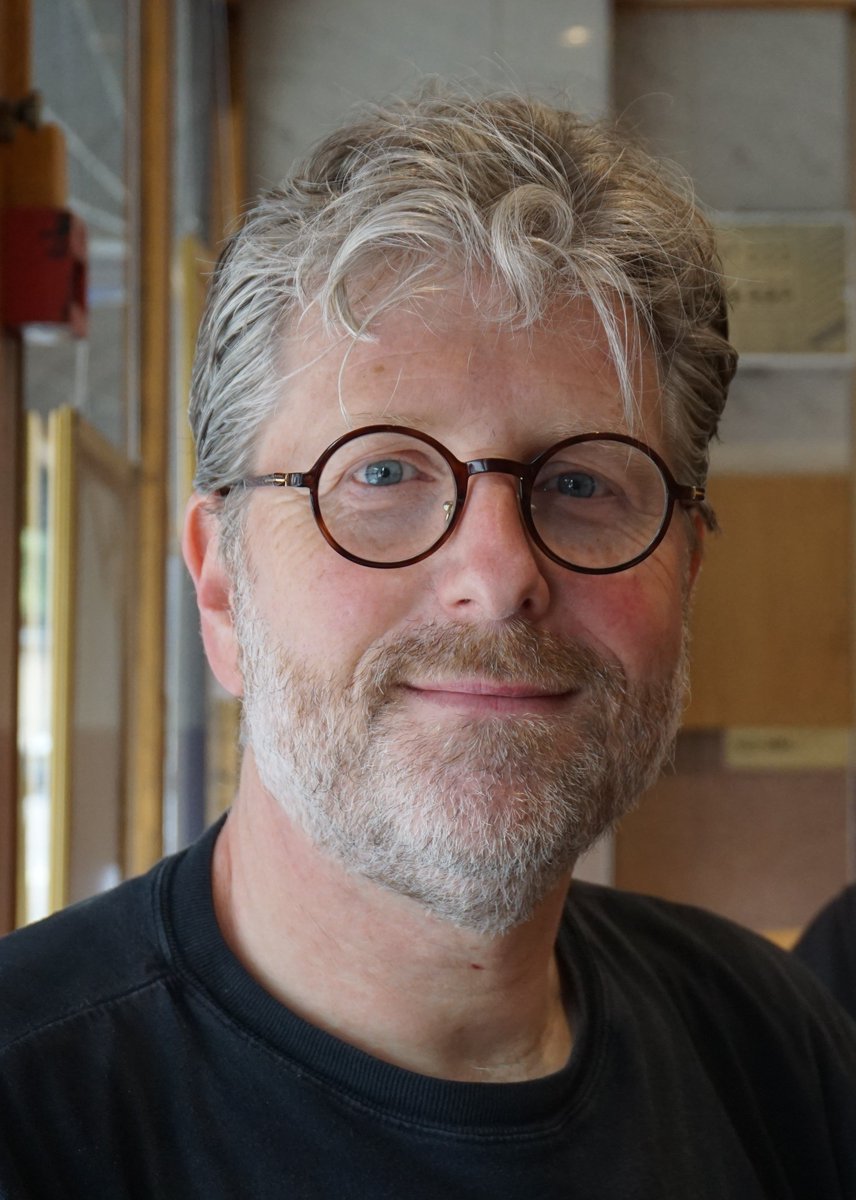 westernuSocSci's tweet photo. Congratulations to #WesternU Geography professor Jeff Hopkins, winner of @CanGeographers Award for Excellence in Teaching Geography! https://t.co/spLevPQsXY