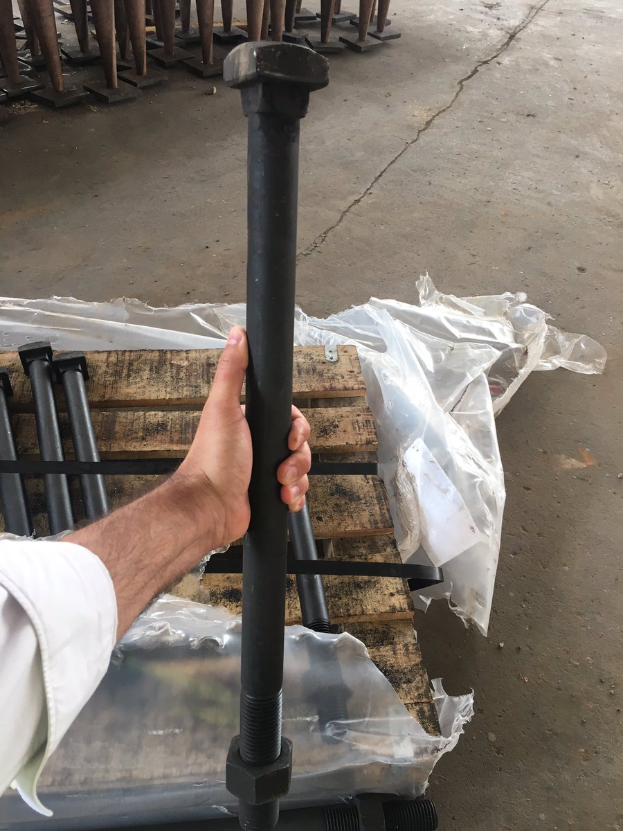 JB_FWP's tweet photo. That's a serious bolt! It wasn't even the biggest one there! @marketspreston @_CONLON_ #strongstructure #windforce https://t.co/bfqUIXNpK5