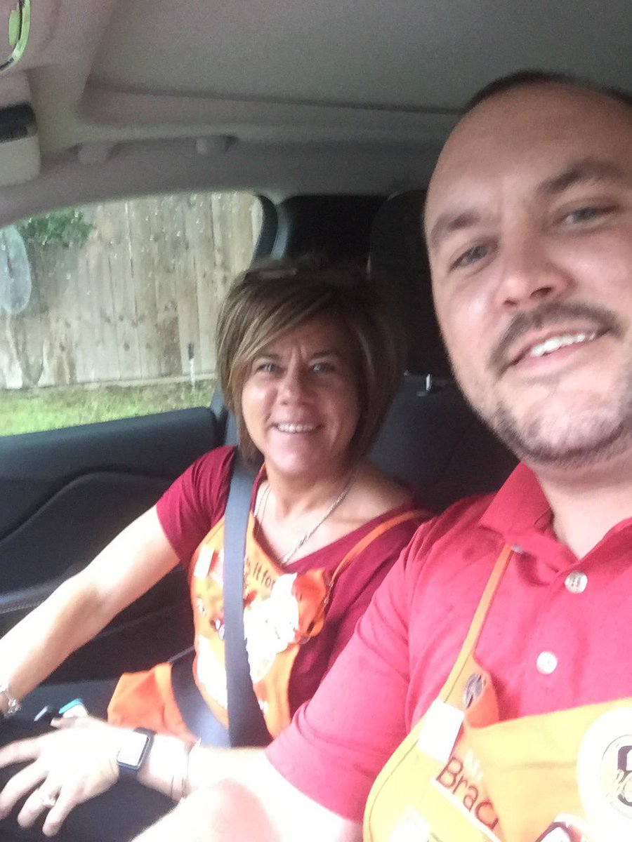 HDI_Dallas's tweet photo. @Penn_DSM and I going on an appointment together in Paris,Tx!
#reface #oneteam #leadsinsaleswin @JuleeEckert @mi https://t.co/LMokcHJ9Ft