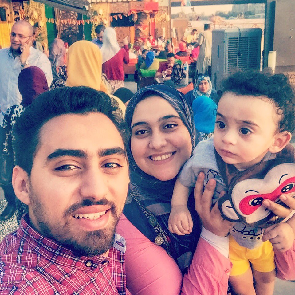 Mamdouhmasry1's tweet photo. #Ramadan #family #fetar #baby
#Happiness
اول رمضان مع #فارس https://t.co/WbV33svPRN