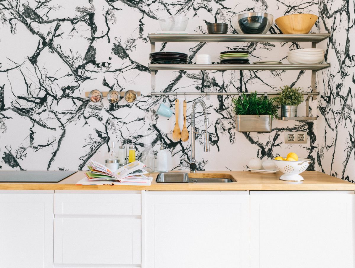 WALLPAPERDIRECT's tweet photo. Fake marble with this amazing #wallpaper design: https://t.co/2hcKEMSdFg https://t.co/3e7lt7cdKL