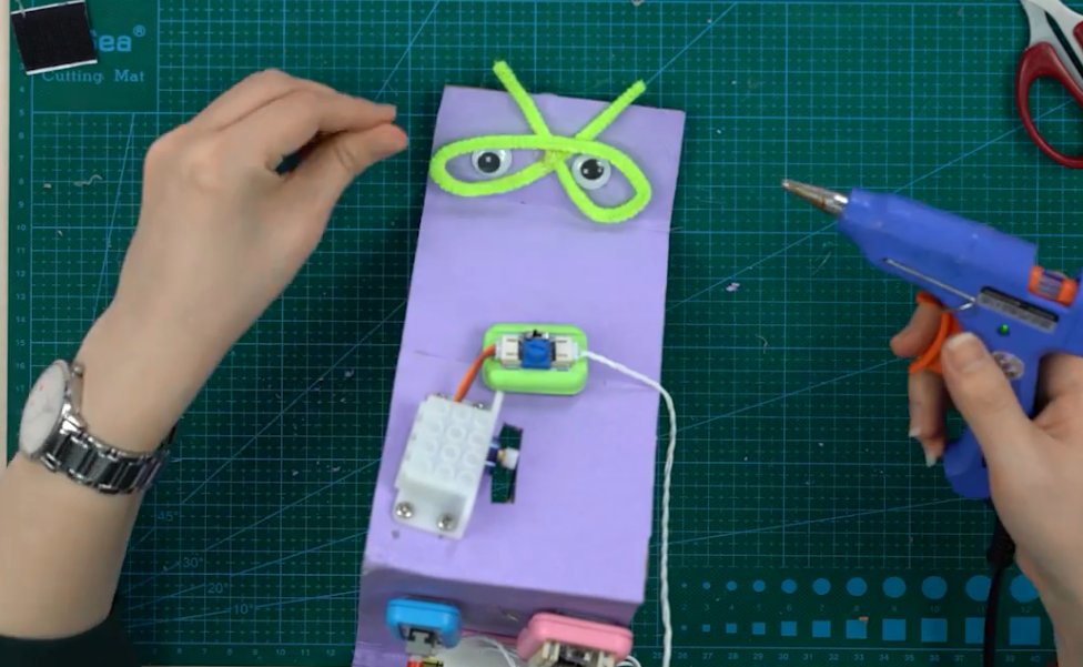 dfrobotcn's tweet image. I am a Walking Robot, do you know how I was created? Check Our BOSON Demo Project #Tutorials #BosonKit #DFRobot bit.ly/2qE8Gyl