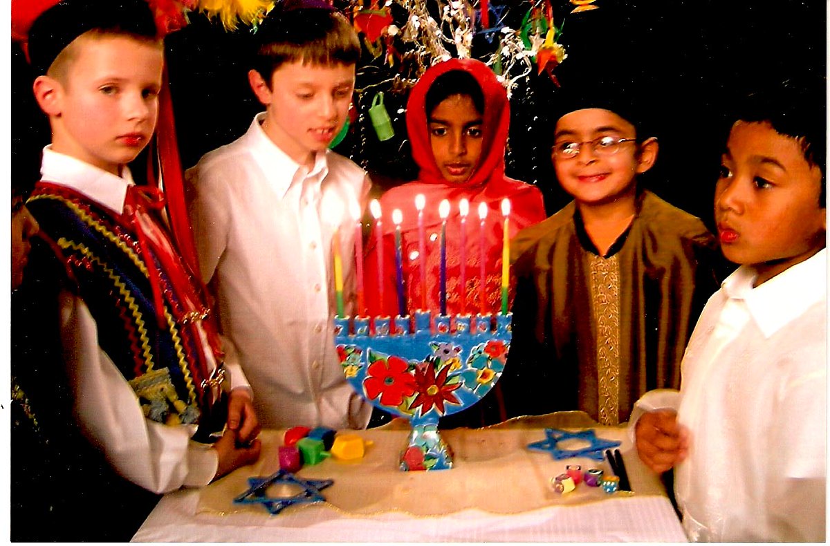 The Mayor of Toronto and Vancouver proclaim June 1 as Peace Tree Day! Please share a tradition from your culture or faith to promote peace!