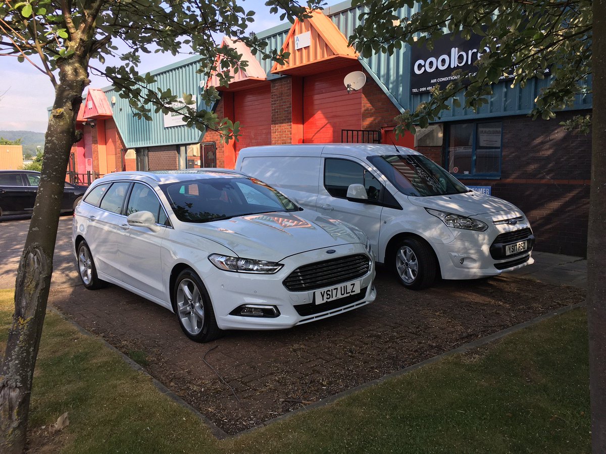 CbfmHeating's tweet image. Two new vehicles for our expnding heating dept, thanks to Lookers Ford Sheffield.