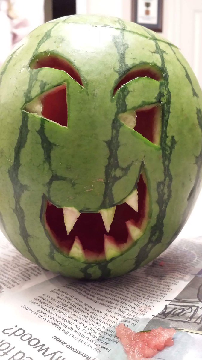 BBMonkey09's tweet photo. @supershayne
His name is Franklin ๐
#watermelonjackolantern https://t.co/kZPHOfz8QT