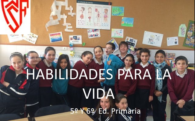 CRIFAcacias's tweet photo. .@cala_real en #ieduCRIF enseñar competencias que les permitan desenvolverse a lo largo de su vida https://t.co/QUNPtPyf0F https://t.co/9y3CdME3fr