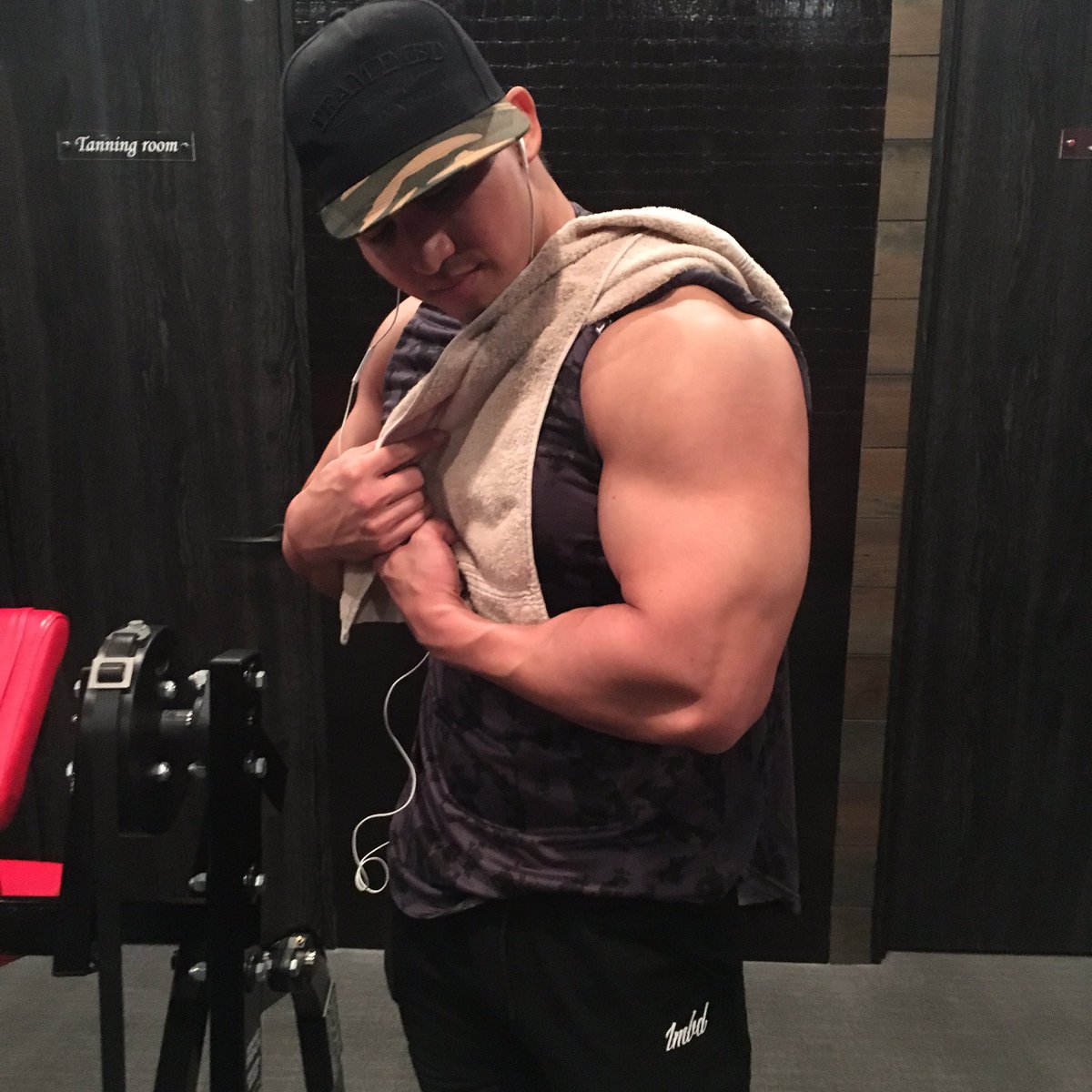 Jin ファットグリップ使い始めてから明らかに前腕と二頭太くなった気がする よってファットグリップ作る予定です 真っ赤なのと何色が良いかな Jin ファットグリップ使い始めてから明らかに前腕と二頭太くなった気がする よってファットグリップ作る予定です 真っ赤なのと何色が良いかな