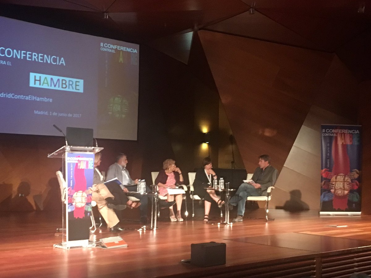 RomanLola's tweet photo. Trabas, Formulismos...., La burocracia mata la eficacia de las políticas públicas contra el hambre. #MadridContraElHambre @ManuelaCarmena https://t.co/O5JBcQD7Mt