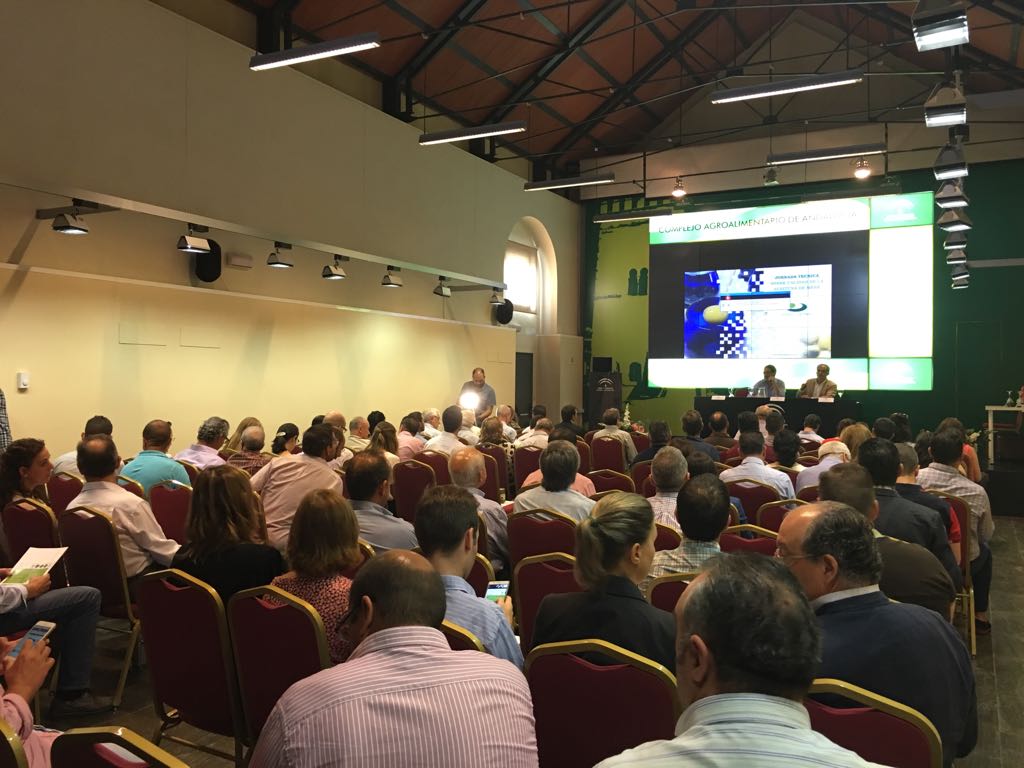 Nuestros compañeros han estado en la Jornada Técnica sobre la Calidad de la Aceituna de Mesa en #DosHermanas #Sevilla con <a href="/FAceituna/">Fundación Aceituna</a>