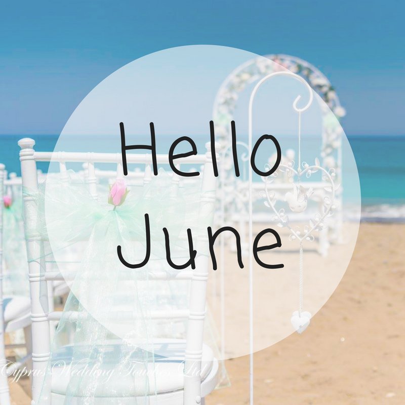 RosetoneEF's tweet photo. Happy 1st of June #June #pinchpunch #ThursdayThoughts #rosetone ☀️🕶️ https://t.co/0VIQCqEL9A