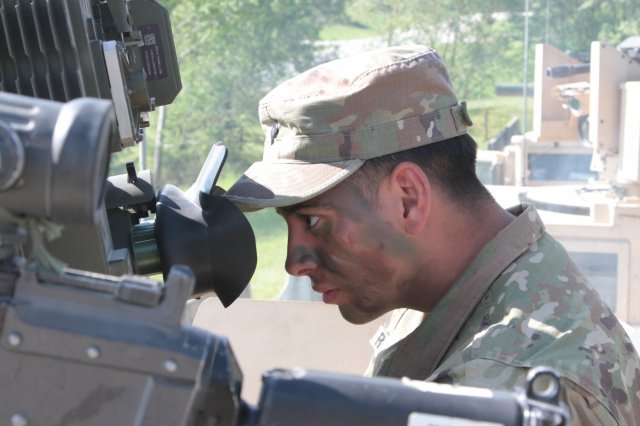 USArmyEURAF's tweet photo. #ThursdayThoughts: "Team work is very important &amp; the teams here work well together, like we're a big family" https://t.co/6BoiGUZmbq https://t.co/sLxh8FtrO3