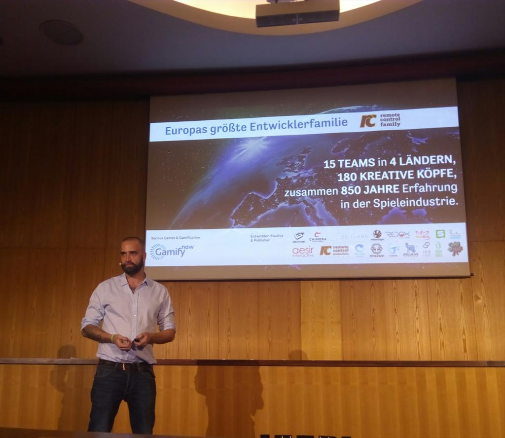 HMR_Int's tweet photo. Stefan Kreutzer zeigt, wie man mit #gamification Geschäftsziele erreicht @r_control #futurezonesummit https://t.co/rUpSDVgaDQ