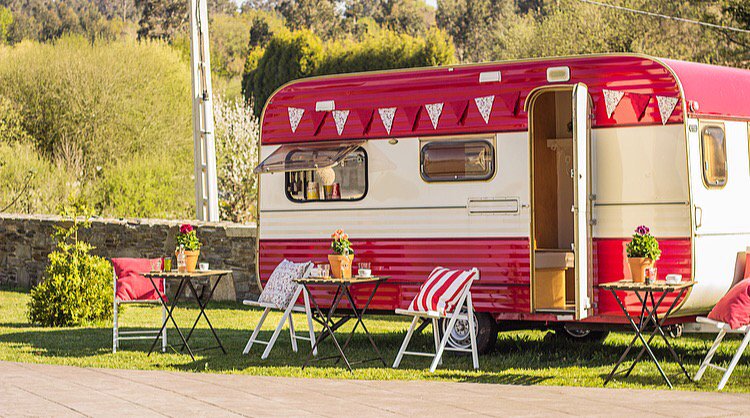 Mokki_Eventos's tweet photo. Dale es rollito molón que estabas buscando a tu boda, fiesta o evento con nuestra caravana ;) https://t.co/IZfuJBnnPr