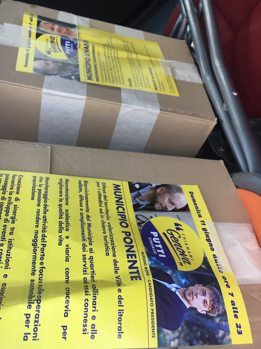 michelataxistro's tweet photo. Consegna dei volantini per i 9 Municipi di @Chiamami_Genova #PuttiSindaco
#spaccio
Iniziati gli ultimi 10gg per il #comuneGenova #dajè https://t.co/HuUUZoafvz