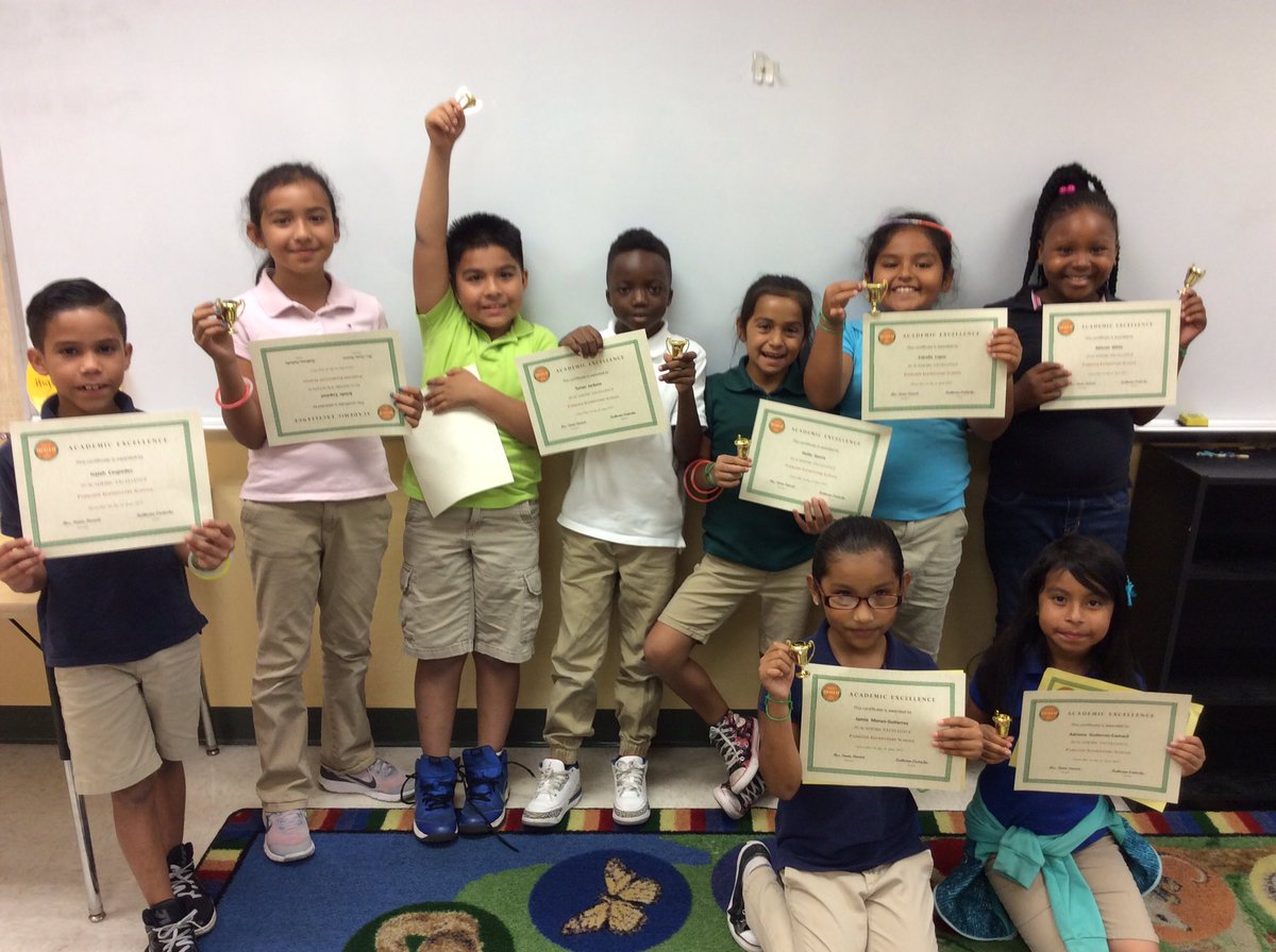 grade2pse's tweet photo. Honor Roll! Way to go and keep it up next year! @ParksideProud https://t.co/1F9DOe0lK8