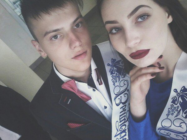 leon_vika's tweet photo. Даже не вериться,что я уже закончила школу 😩😩😩💞💞💞 https://t.co/h9HgWYjveh