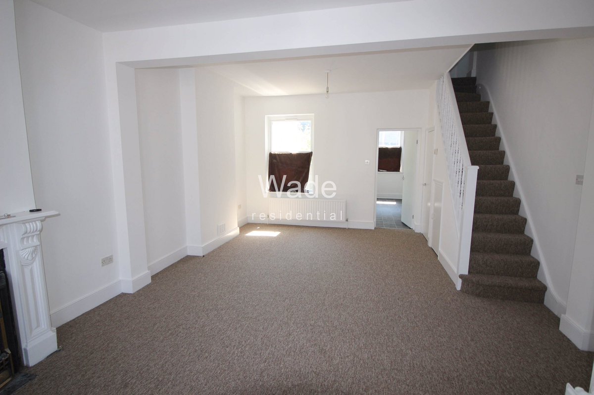 waderesidential's tweet photo. Recently refurbished 3 bedroom house in Ilford to let, see more here >> https://t.co/2GXOnacbQf #property #Ilford #house #rent #tolet #new https://t.co/QTLi56sYs3