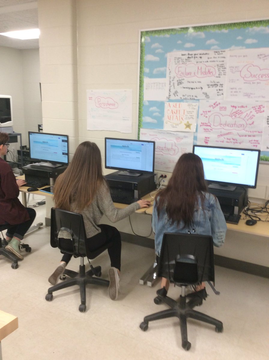 MsSarahCameron's tweet photo. Website and app design for social good at OSS! #usingtechforgood #inquiryed #buildtheworldwewant @ossannouncements #SCDSB @SCDSB_PIT https://t.co/9xq7UhOR3t