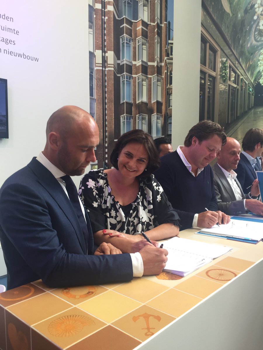 Hoera! Nieuw #huurcontract voor ons op de 22ste etage in <a href="/WTCRotterdam/">WTC Rotterdam</a> <a href="/Bouwinvest/">Bouwinvest Real Estate Investors</a> #theonlywayisup #theskyisthelimit <a href="/PROVADAre/">PROVADA</a>