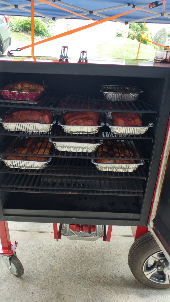 NibbleMeThis's tweet photo. Every day at noon this week, our son and his friends come home from HS football practice and devour beef, pork, and chicken. #WhyWeBBQ https://t.co/FhCvSHhEag