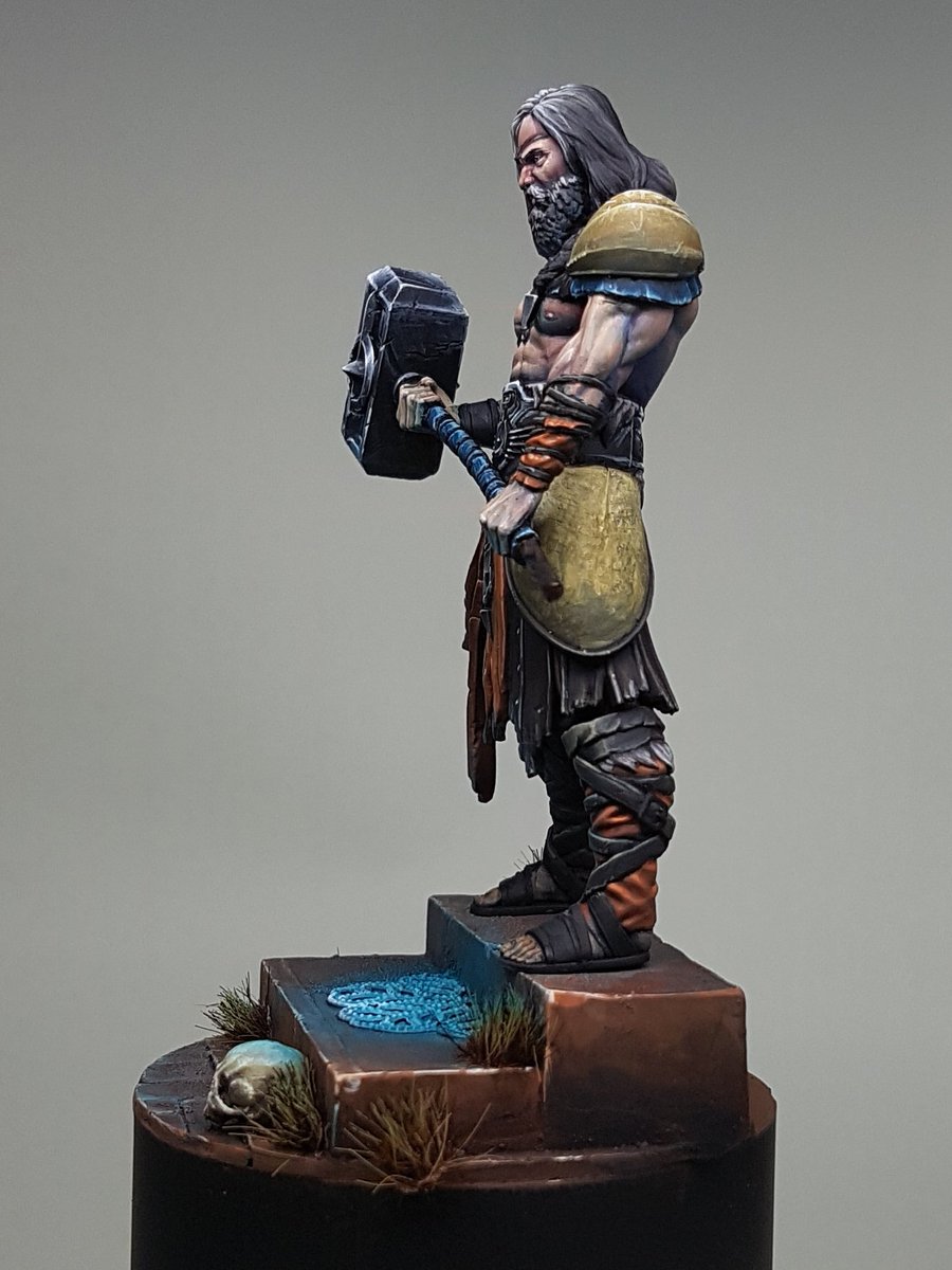 sious69's tweet photo. Still got quite a few areas to touch up and work on reflective lights, the OSL and little tweaks. He looks pretty cool though I think! https://t.co/xM4sX57TPo