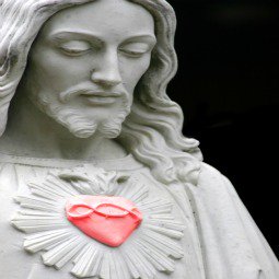 NCRegister's tweet photo. JUNE IS THE MONTH OF THE SACRED HEART. ❤️
SACRED HEART OF JESUS, I PLACE
ALL MY TRUST IN YOU. 🙏 https://t.co/19I1cQbYZE