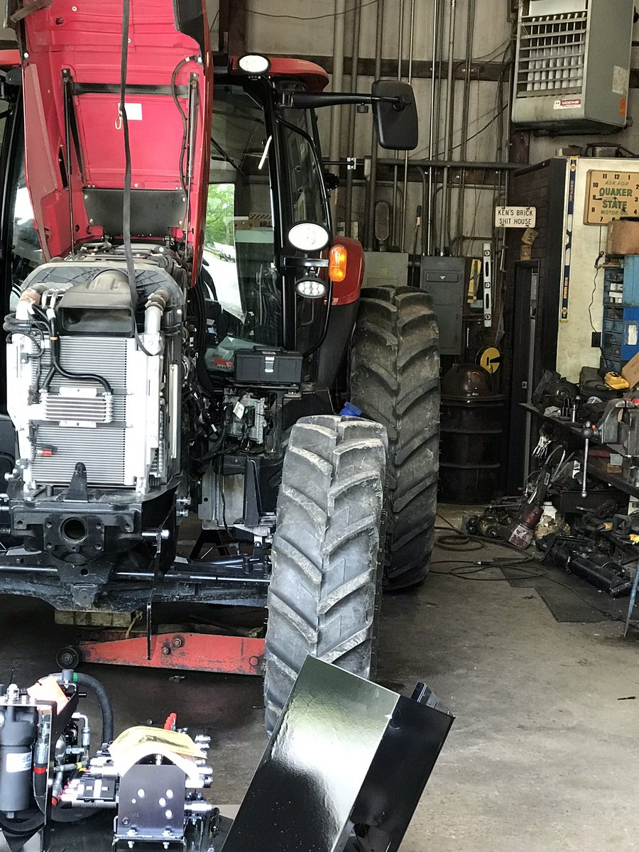 SeigRoadSup's tweet photo. New Alamo Industrial 24' #Maverick2 going on @Case_IH #Maxxum125 from @lambandwebster for Summerhill Twp Crawford Co https://t.co/lvzBiYtssF