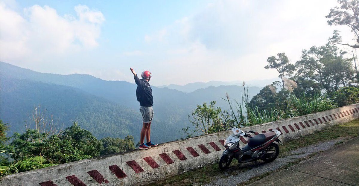 Andreasqrw's tweet photo. Jungle all around!! #Vietnam #Travel #backpacker https://t.co/Dwpj4SVXB1