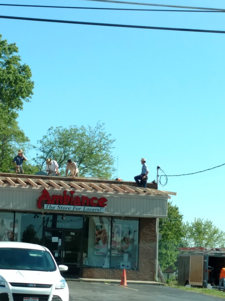 ByzantineRoads's tweet photo. #onlyinOH https://t.co/Qa6Jq7xJ1B