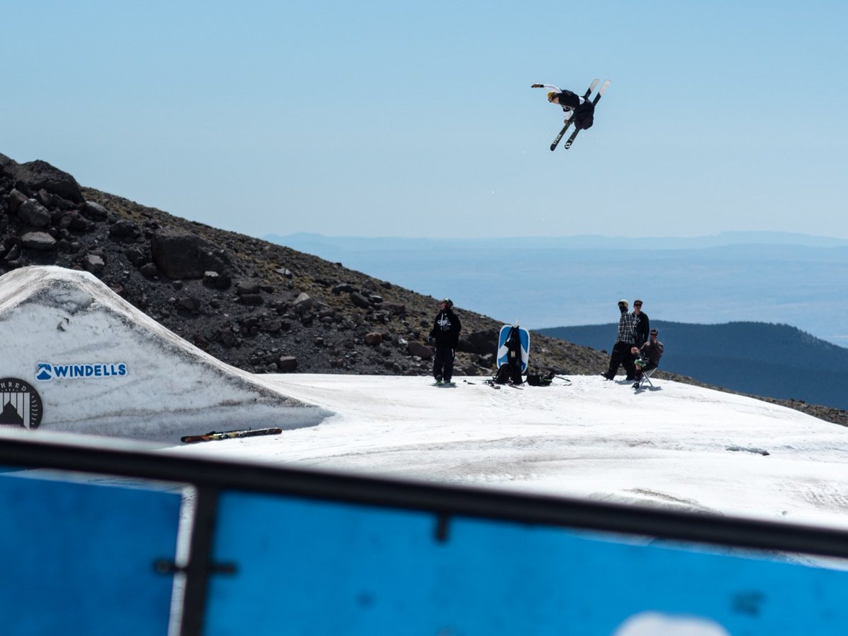 markerproducts's tweet photo. Class is almost in session. By class we mean @WindellsCamp Hunter Hess w/ some moves last year. #simplyvolkl #rulethemountain #windells2017 https://t.co/22b5DXFgWq