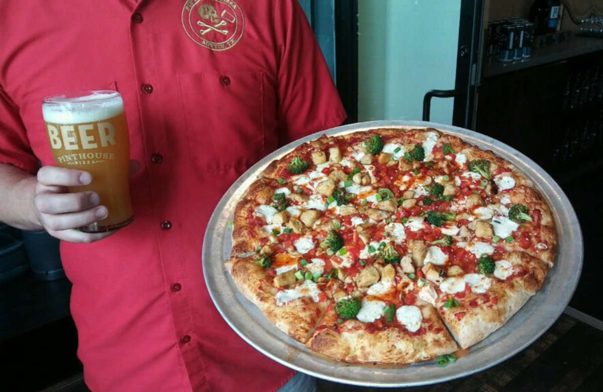 PinthousePizza's tweet photo. June’s NEW PIE: #TsoGood with our Tso's pizza sauce, chicken, bell pepper, broccoli, mozzarella, sesame seeds, green onions &amp; Tso's sauce! https://t.co/iCv3MG6Dz1