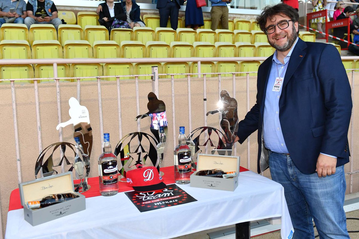 The Interior Design tweet media