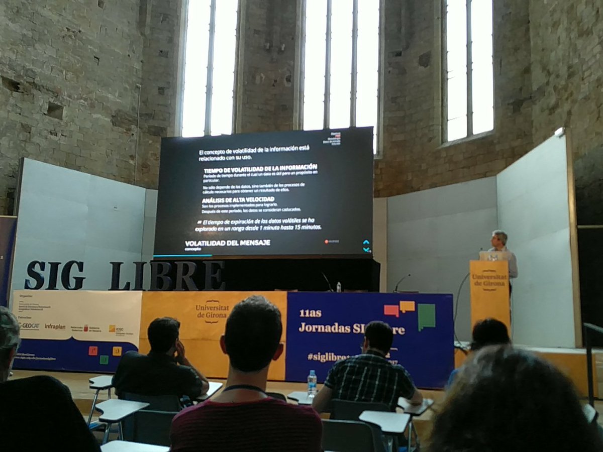 @jgcasta presentando cómo #inspide nos ayuda a mejorar el tráfico en caso de incidencias #siglibre11