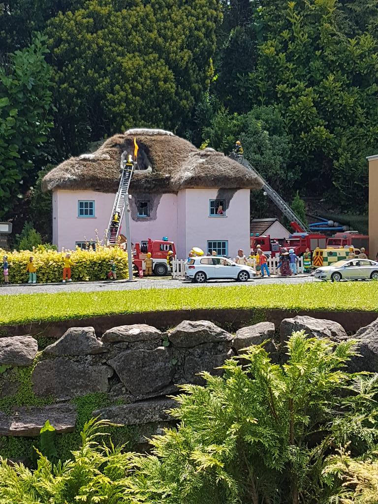 JoanneHigham's tweet photo. Day out #babbacombemodelvillage https://t.co/aluaBUqQme