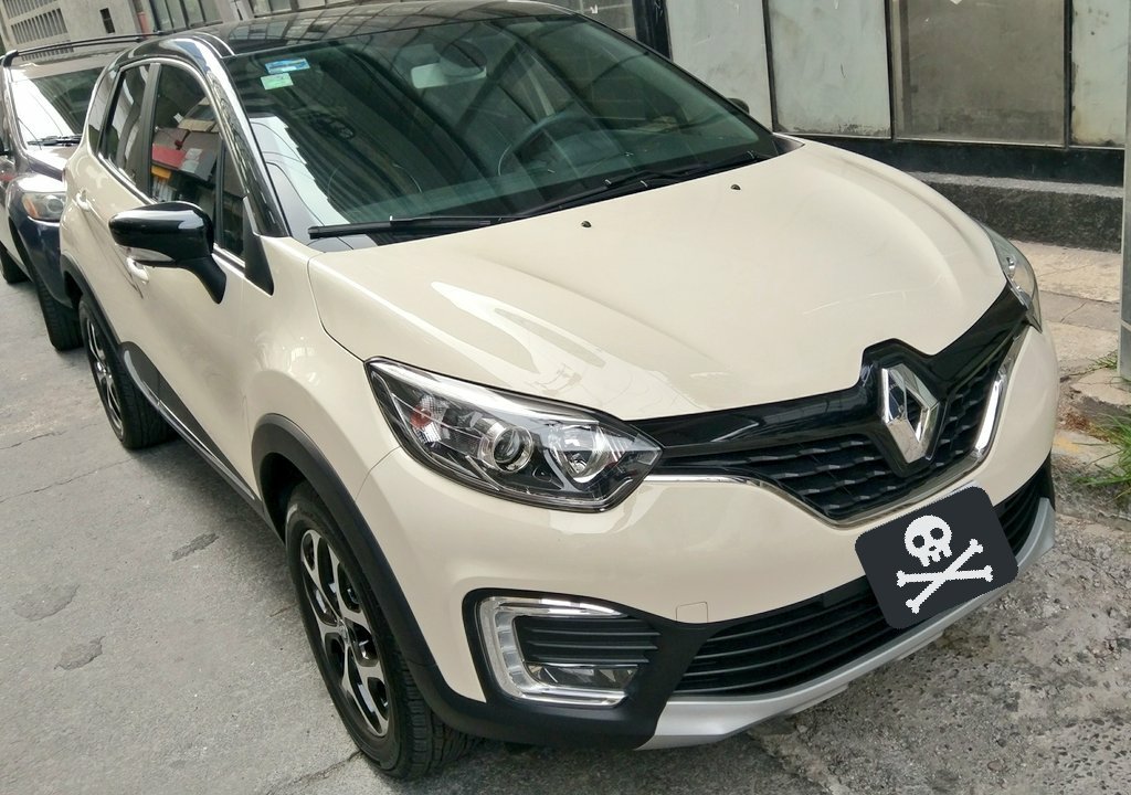 cafrealvolante's tweet photo. Encontré un lugar no agraciado para resaltar el diseño del @RenaultMX #Captur2018 el SUV que estoy probando ¿Qué tal? 😀
#OtraFormaDeSer https://t.co/4wCChxOutL